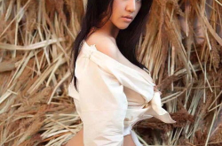 极品g奶写真,揭秘极品G奶写真背后的性感魅力